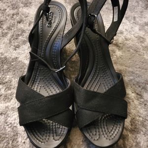 Wedge sandals